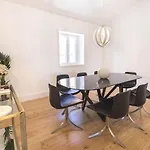 Lovelystay - Luxury Oasis In Bairro Alto Апартаменты *