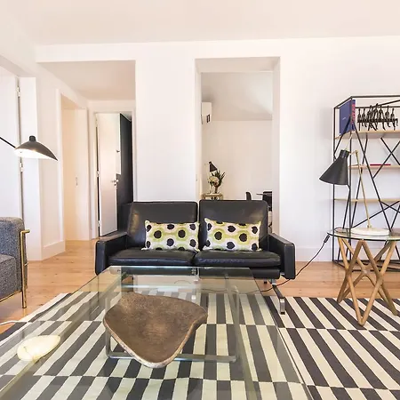 Lovelystay - Luxury Oasis In Bairro Alto Lisboa