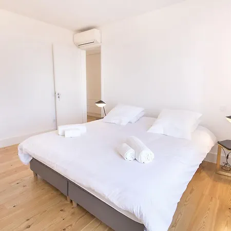 Lovelystay - Luxury Oasis In Bairro Alto Lisboa