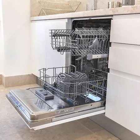 Lovelystay - Luxury Oasis In Bairro Alto Apartmán