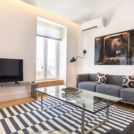 Lovelystay - Luxury Oasis In Bairro Alto Lisboa