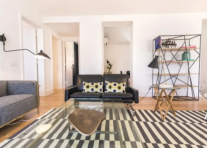 Lovelystay - Luxury Oasis In Bairro Alto Lisboa