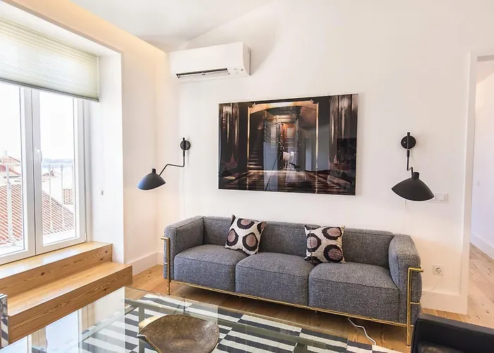 Lovelystay - Luxury Oasis In Bairro Alto شقة