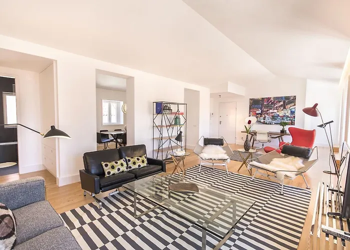 Lovelystay - Luxury Oasis In Bairro Alto شقة *