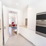 Lovelystay - Luxury Oasis In Bairro Alto Apartman *