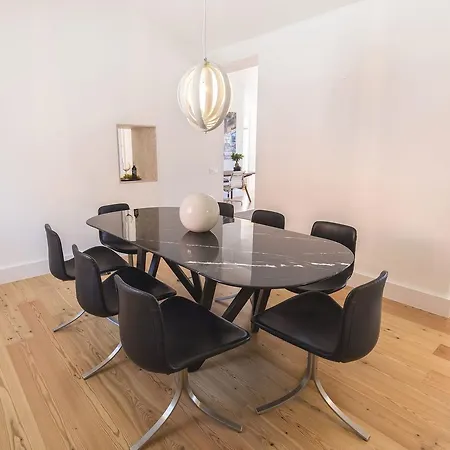 아파트 Lovelystay - Luxury Oasis In Bairro Alto 리스본