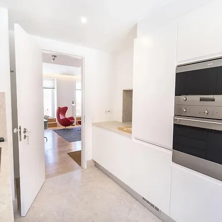 Lovelystay - Luxury Oasis In Bairro Alto شقة *